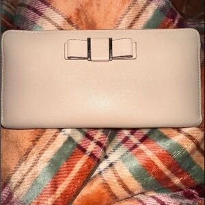 Coach F51668 Darcy Bow Accordion Zip Wallet NWT